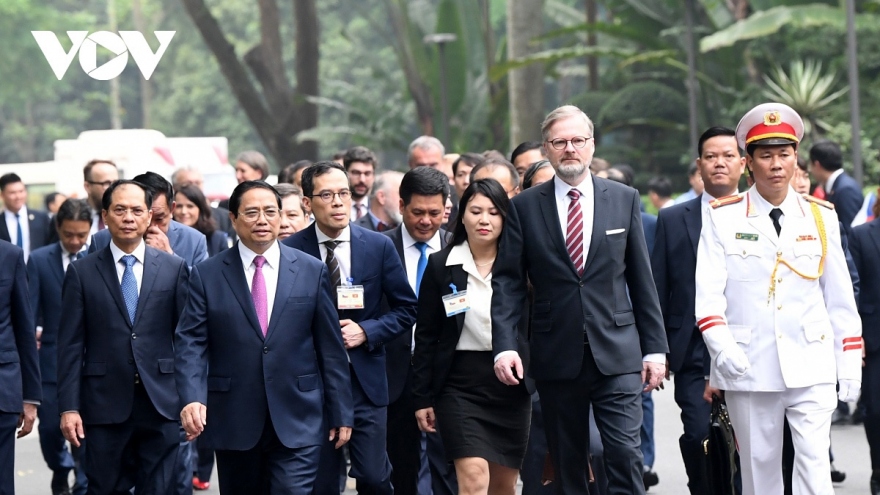 Czech PM Fiala wraps up visit to Vietnam